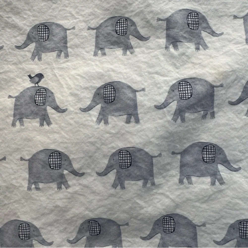 Pottery Barn Kids 100%‎ Organic Cotton Gray Elephant Fitted Crib Sheet